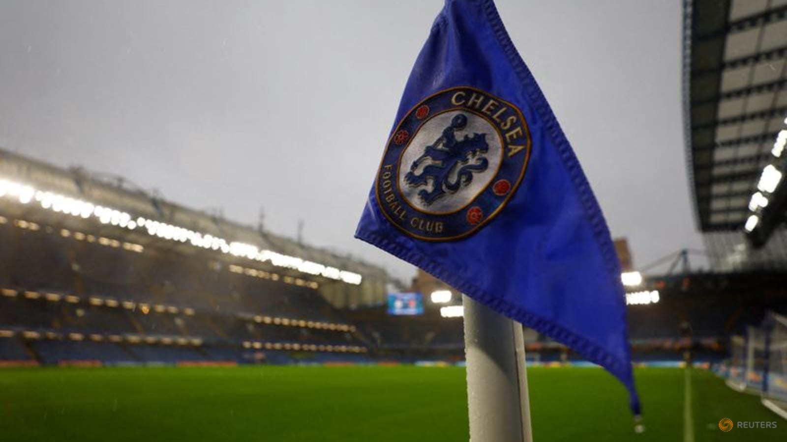 Rule-bending Chelsea take transfer gamble to give Potter ultimate selection headache