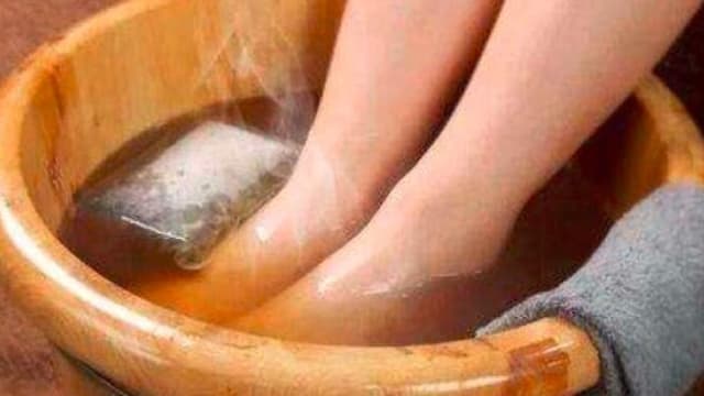 泡脚让你睡得更好　做足3点不出事