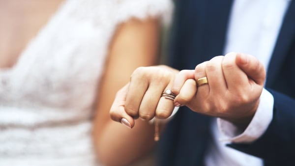 Record number of marriages, drop in Singaporean births in 2022