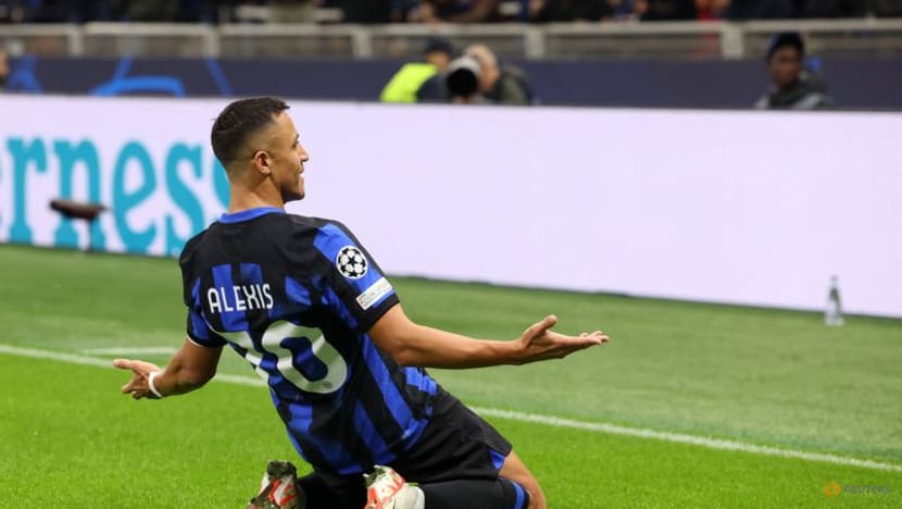 Inter edge Salzburg in Champions League to top group