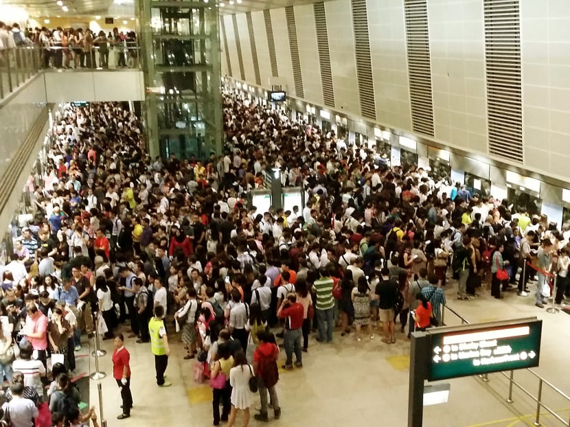 Crowd at the Circle Line at Bishan MRT Station on Sept 1. TODAY file photo