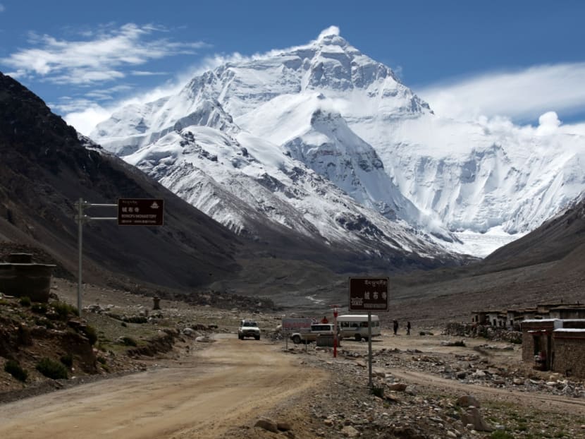 China closes Everest base camp to tourists until further notice to tackle mountain of rubbish China closes Everest base camp to tourists until further notice to tackle mountain of rubbish