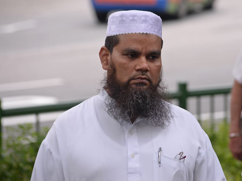 Imam Nalla Mohamed Abdul Jameel, who made allegedly offensive remarks against Jews and Christians, arriving at the State Courts, on April 3, 2017. Photo: Robin Choo/TODAY