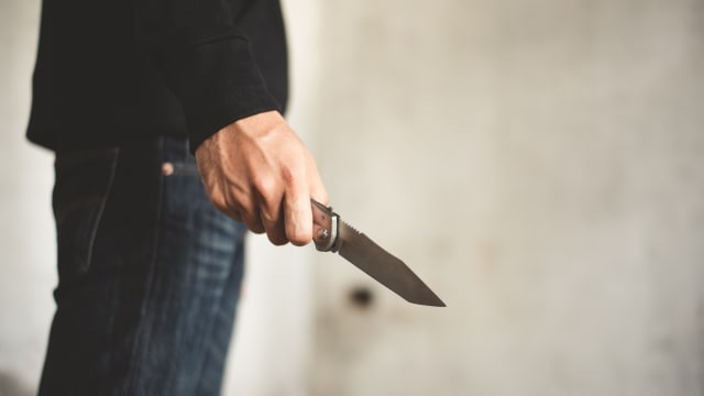 因房产问题和子女起争执 马国男子越堤刺伤长女今认罪