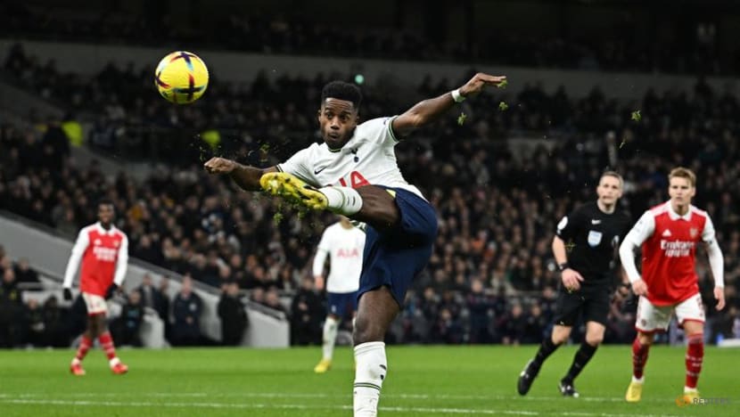 EPL: Classy Arsenal outgun Tottenham 2-0 to extend lead at the top