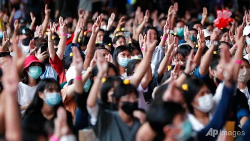 Pelajar menengah Thailand adakan bantahan antikerjaan, tuntut pembaharuan