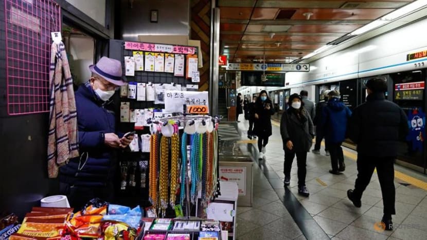 South Korea reports second-highest new COVID-19 cases amid new wave South Korea reports second-highest new COVID-19 cases amid new wave