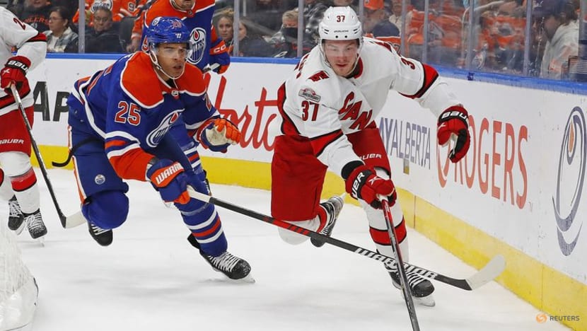 NHL roundup: Sabres top Flames behind Alex Tuch's hat trick NHL roundup: Sabres top Flames behind Alex Tuch's hat trick