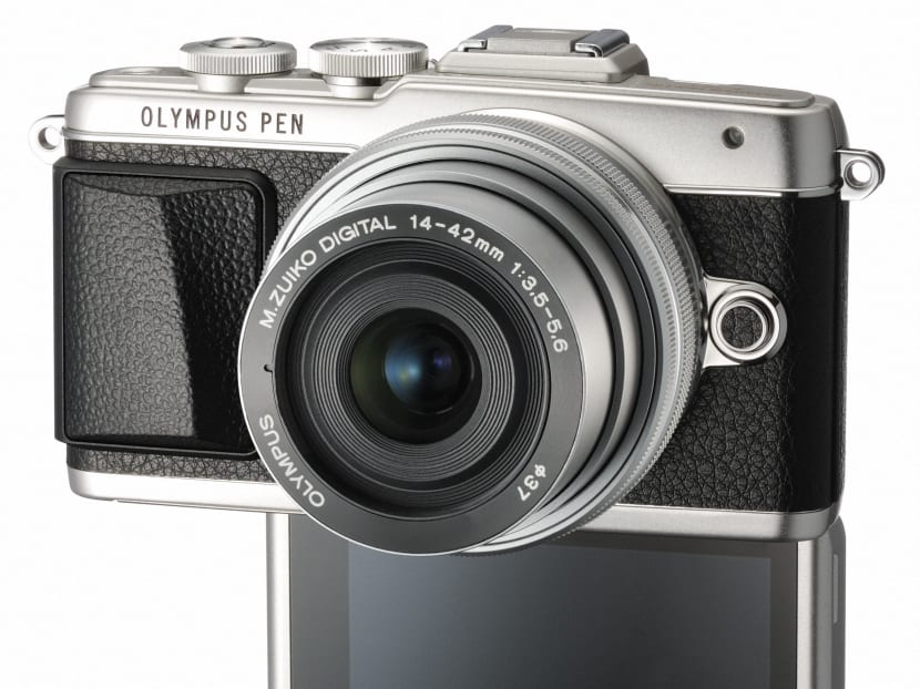 Olympus announces new selfie-focused PEN E-PL7 mirrorless camera