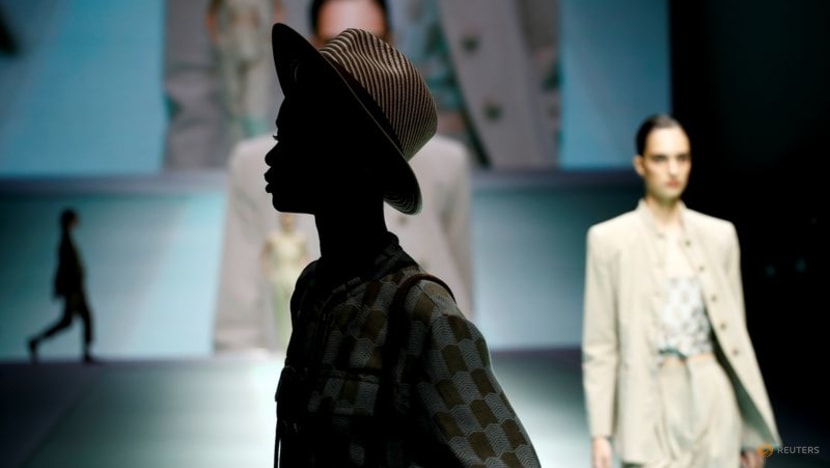 Emporio Armani marks 40 years with soft, fluid spring collection Emporio Armani marks 40 years with soft, fluid spring collection