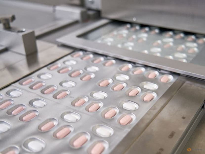 Pfizer to boost COVID-19 pill production with French deal Pfizer to boost COVID-19 pill production with French deal