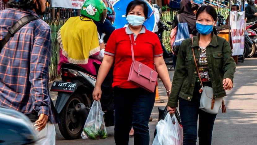 Small traders, manufacturers feel the pinch as Jakarta’s single-use plastic bag ban kicks in Small traders, manufacturers feel the pinch as Jakarta’s single-use plastic bag ban kicks in