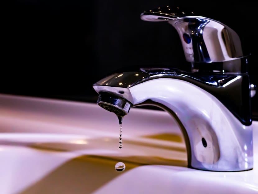unsplash tap water