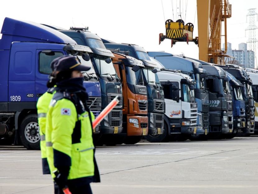 South Korea issues second back-to-work order, striking truckers to vote South Korea issues second back-to-work order, striking truckers to vote