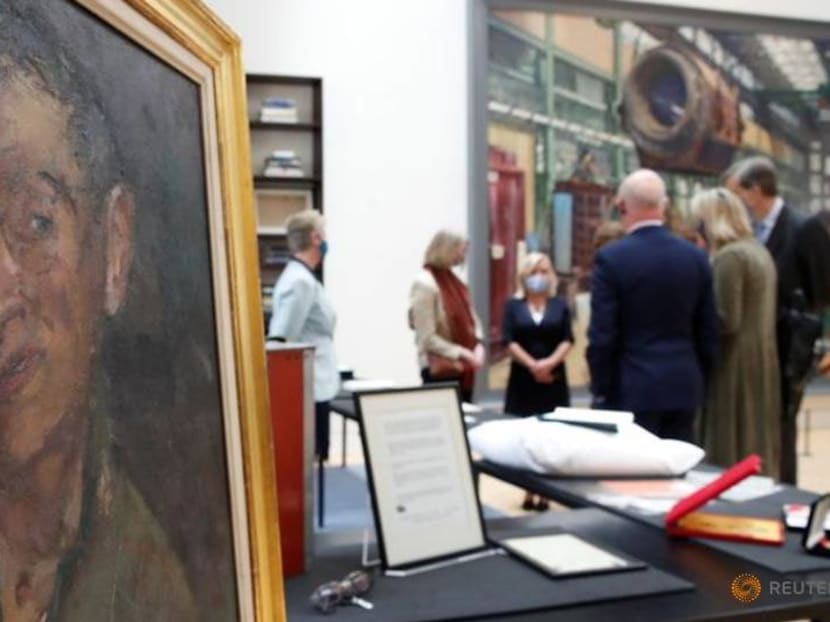 Stephen Hawking's office and archive to get UK homes Stephen Hawking's office and archive to get UK homes