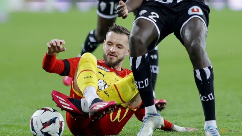 Openda shines again as Lens beat Angers to go second Openda shines again as Lens beat Angers to go second