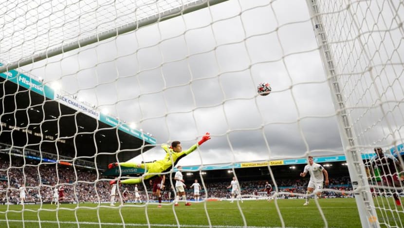 Football: Late Antonio strike gives West Ham win at Leeds Football: Late Antonio strike gives West Ham win at Leeds