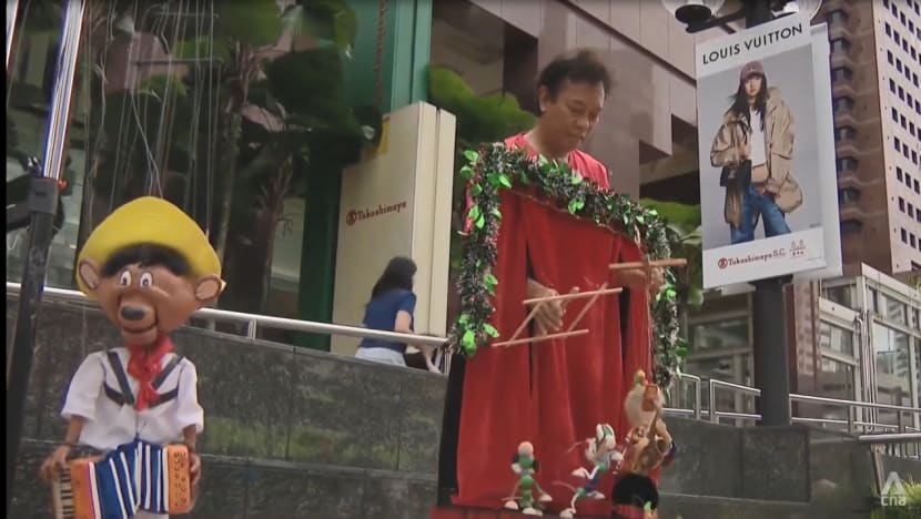 Authorities look to engage with buskers following restrictions on year-end performances Authorities look to engage with buskers following restrictions on year-end performances
