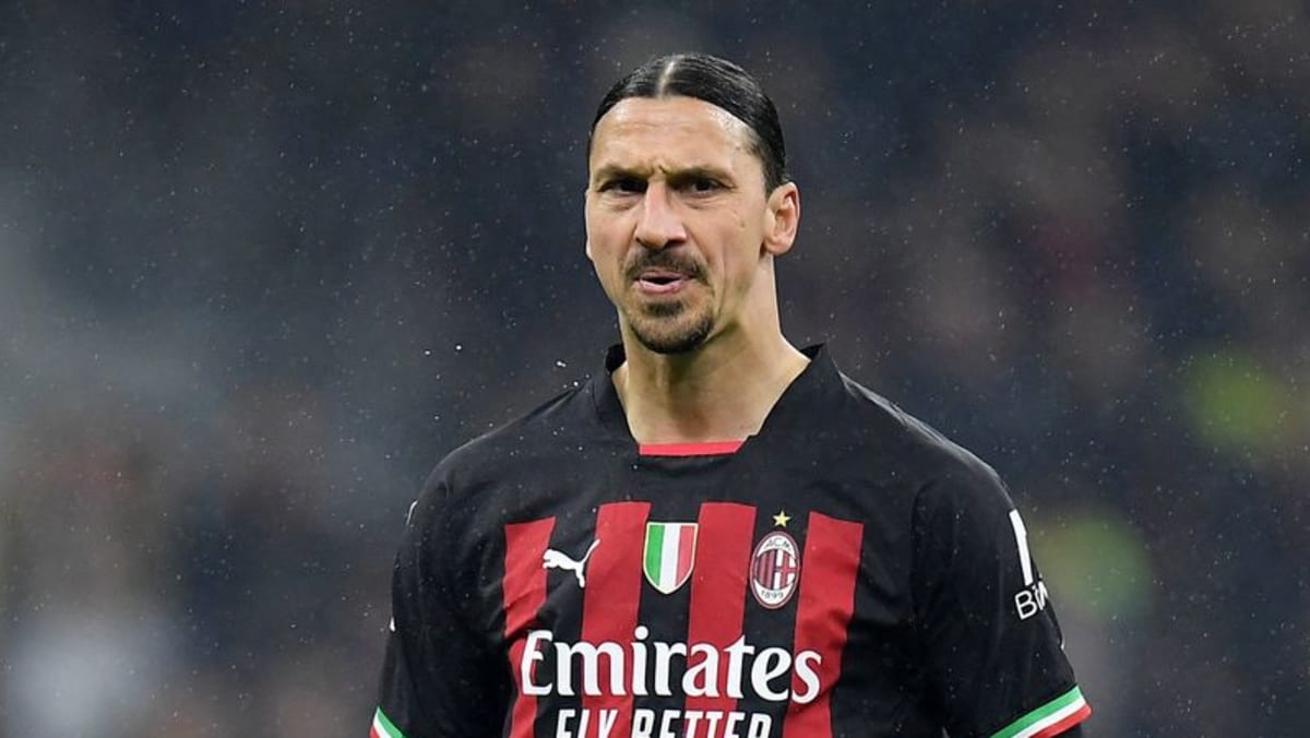 Ibrahimovic menjadi pencetak gol tertua saat Milan ompong kalah 3-1 melawan Udinese