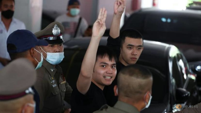 Thai police make more arrests of pro-democracy demonstrators Thai police make more arrests of pro-democracy demonstrators