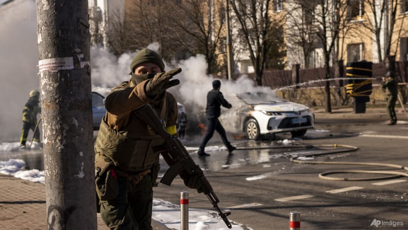 Kyiv under curfew as Russians shell outskirts, some still trying to leave Kyiv under curfew as Russians shell outskirts, some still trying to leave