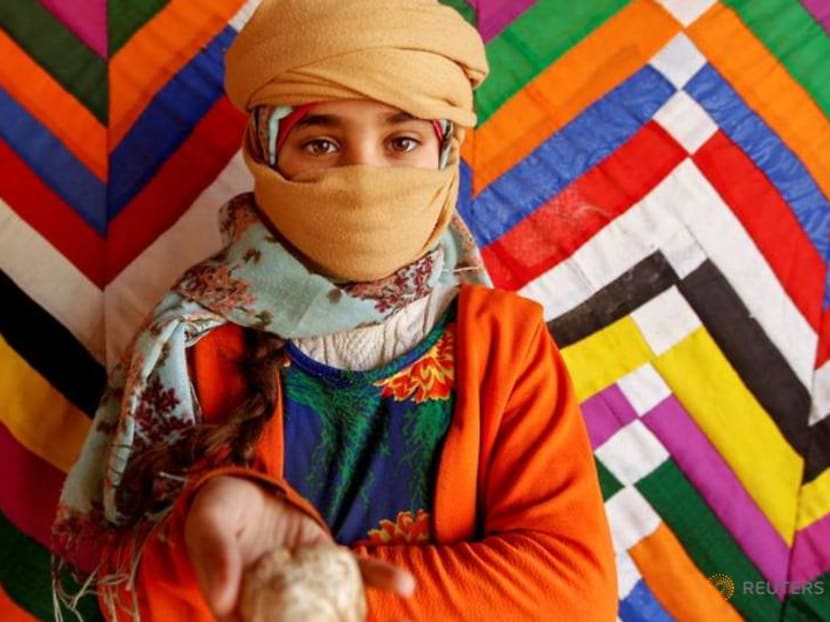 'A blessing from God': Iraqi truffle hunters unearth desert harvest 'A blessing from God': Iraqi truffle hunters unearth desert harvest