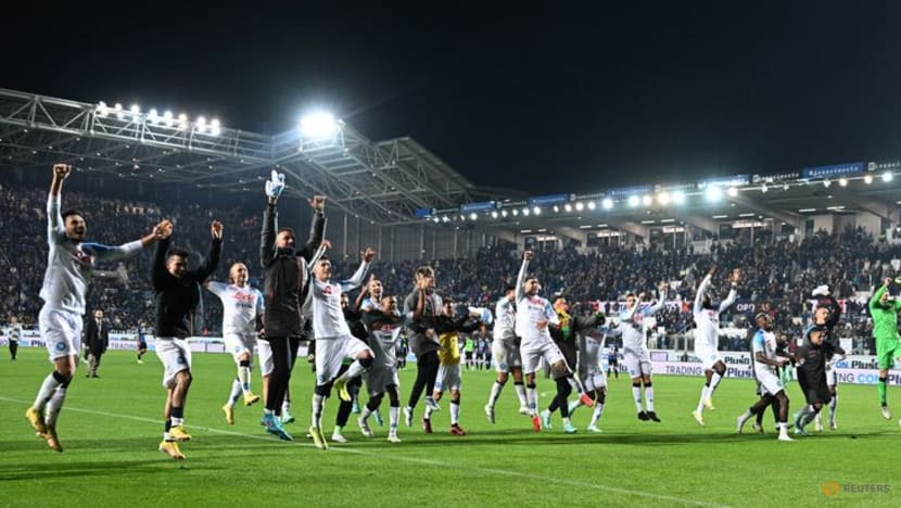 Napoli fight back to earn 2-1 win at Atalanta in top-of-the-table clash Napoli fight back to earn 2-1 win at Atalanta in top-of-the-table clash