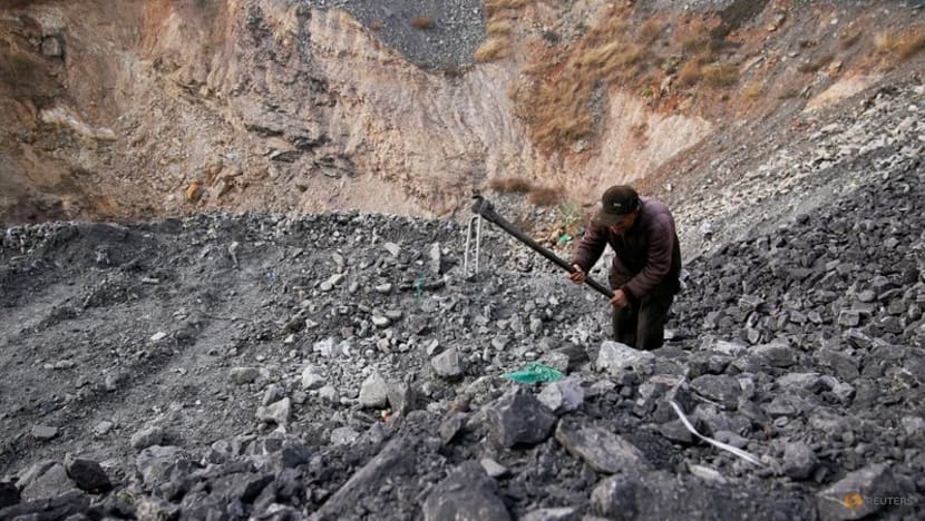 China May coal imports fall on weak demand - customs China May coal imports fall on weak demand - customs