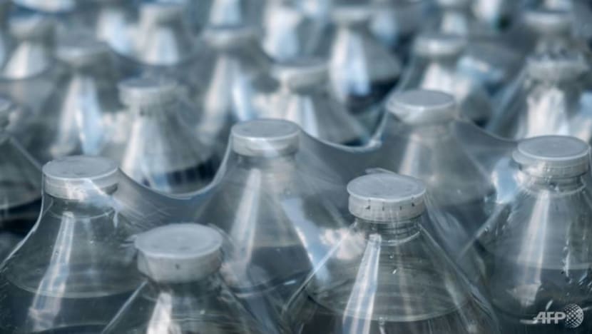 Risk of COVID-19 plastic trash pile-up worries Europe Risk of COVID-19 plastic trash pile-up worries Europe