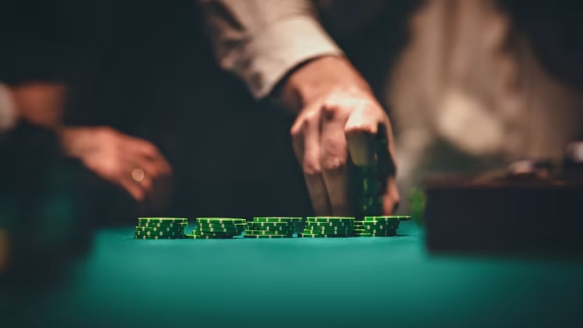 团伙“算牌”赢走金沙43万元案！再有一人认罪- 8world