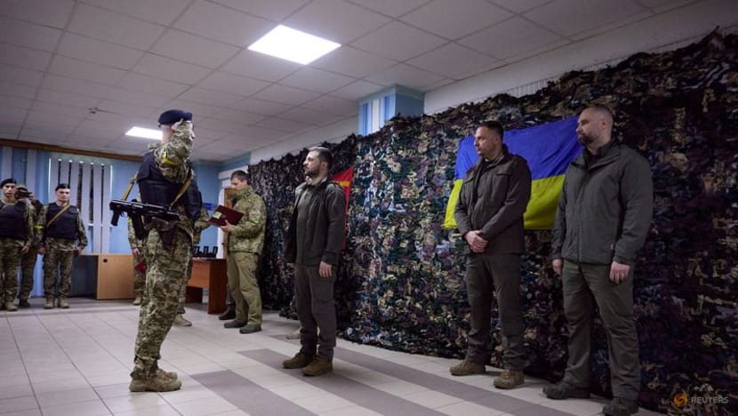 Ukraine's Zelenskyy visits frontline in first official appearance outside Kyiv since invasion Ukraine's Zelenskyy visits frontline in first official appearance outside Kyiv since invasion