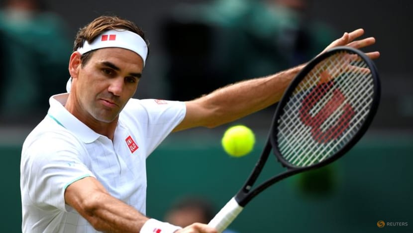 Tennis:
Federer says 'feeling strong' after knee surgery Tennis:
Federer says 'feeling strong' after knee surgery