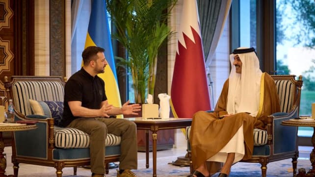 Ukraine's Zelenskyy, Qatari emir discuss how to end war, Qatari news report says