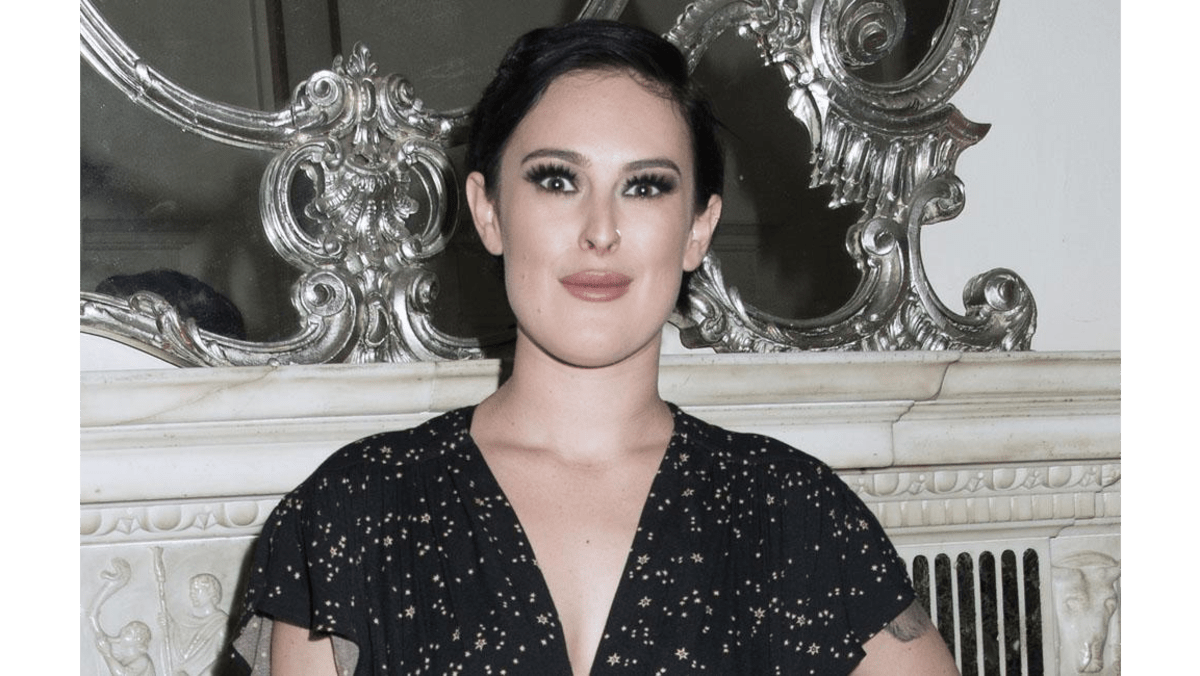 Rumer Willis erases her Dancing with the Stars tattoo 8 Days