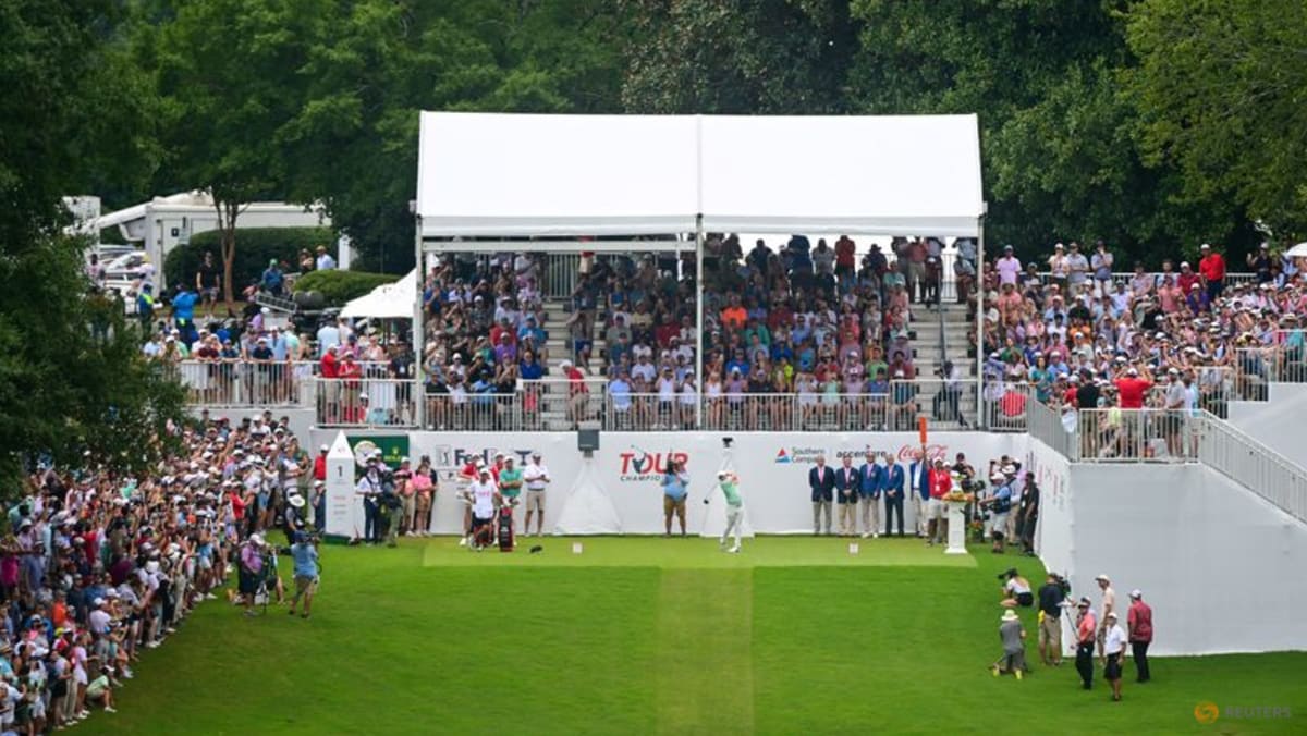 PGA Tour untuk mengurangi lapangan dan memotong garis pada acara yang ditentukan