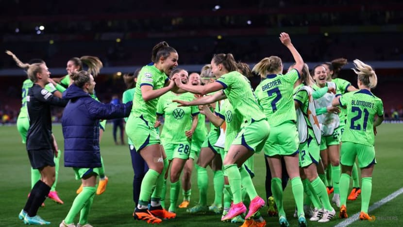 Wolfsburg beat Arsenal in extra-time to set up Champions League final with Barca
