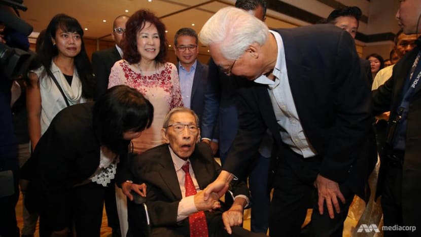 Chiam See Tong steps down as SPP leader as party elects new Central Executive Committee Chiam See Tong steps down as SPP leader as party elects new Central Executive Committee