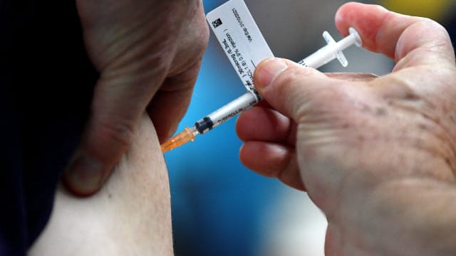 澳洲进一步缩短接种疫苗追加剂等候时间 遏制奥密克戎传播
