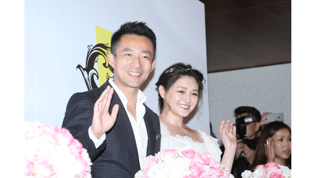 Barbie Hsu Is Reportedly Selling Two Luxury Homes To Help Save Her Husband’s Ailing Hotel Barbie Hsu Is Reportedly Selling Two Luxury Homes To Help Save Her Husband’s Ailing Hotel
