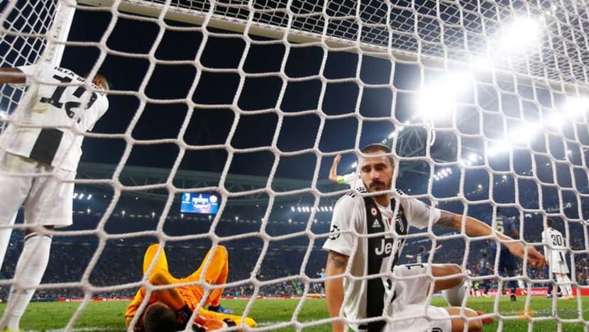 Juventus kalah mengejut di padang sendiri; Man Utd menang 2-1