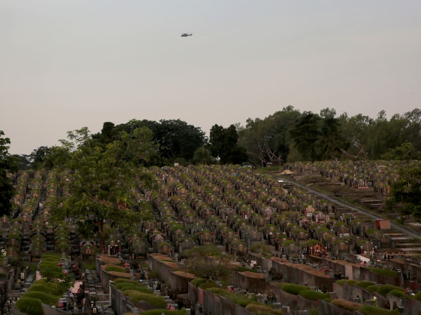 A total of 80,500 Chinese and Muslim graves at Choa Chu Kang Cemetery, which currently occupy 100ha of land, will be exhumed progressively to make way for the expansion of Tengah Air Base. Photos: Jason Quah/TODAY
