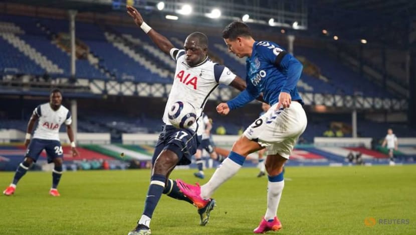 Football: Kane double earns Spurs 2-2 draw at Everton
