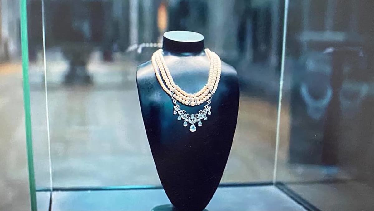 Marie antoinette new arrivals diamond necklace