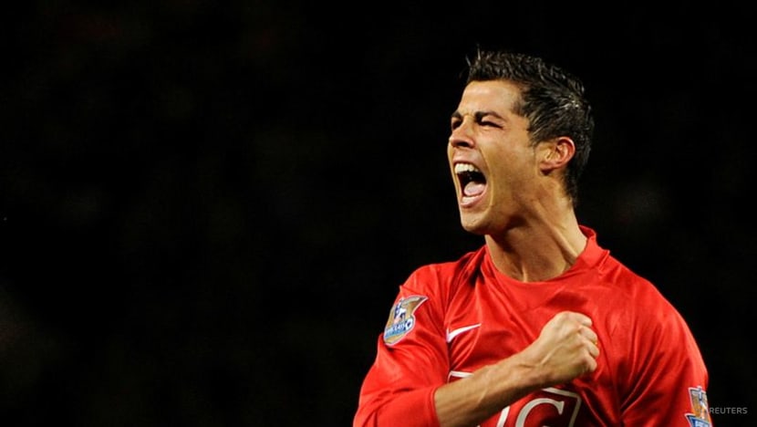 Football:Ronaldo set to complete Man United return after day of high transfer drama Football:Ronaldo set to complete Man United return after day of high transfer drama