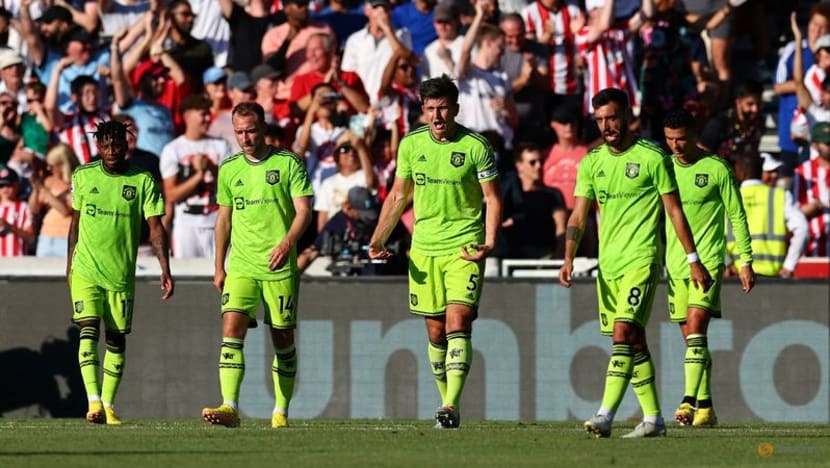'Rock bottom': Former players tear into Man Utd after Brentford defeat 'Rock bottom': Former players tear into Man Utd after Brentford defeat