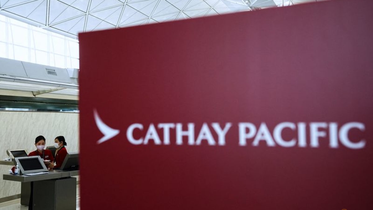 Cathay Pacific posts 0 million first-half profit, to repay Hong Kong government