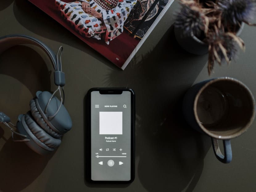 How the likes of Apple and Spotify are changing podcasting How the likes of Apple and Spotify are changing podcasting