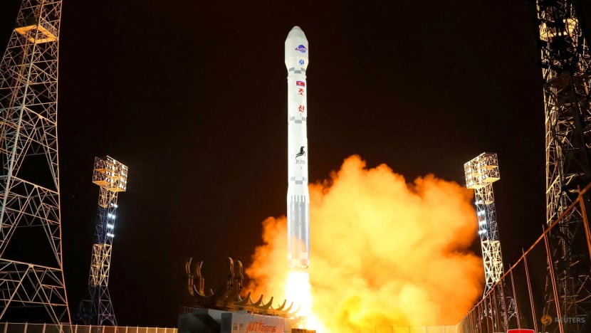 2023 11 22t002648z 1139227143 rc2yh4awz53y rtrmadp 3 nkorea satellite
