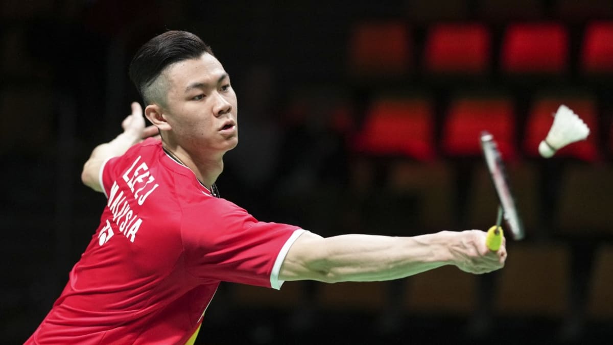 Malaysias top badminton player Lee Zii Jia quits national team to turn pro 
