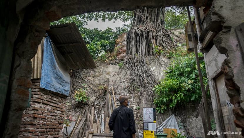 In Jakarta, an archaeologist races against time to preserve the city's 400-year-old fortified walls In Jakarta, an archaeologist races against time to preserve the city's 400-year-old fortified walls
